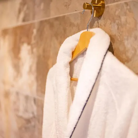 L'ecrin D'augustine - D'exception Style Loft Avec Bain A Remous * Riom