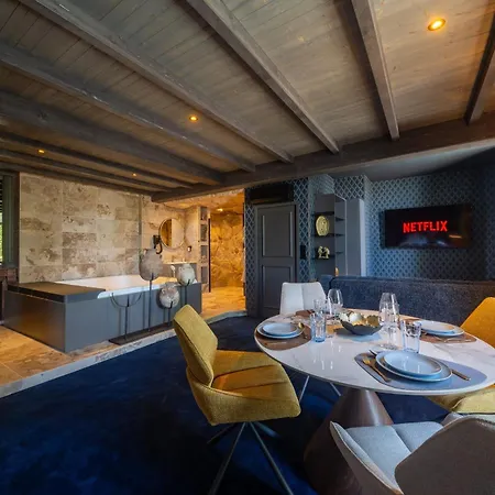 Апартаменты L'ecrin D'augustine - D'exception Style Loft Avec Bain A Remous Риом